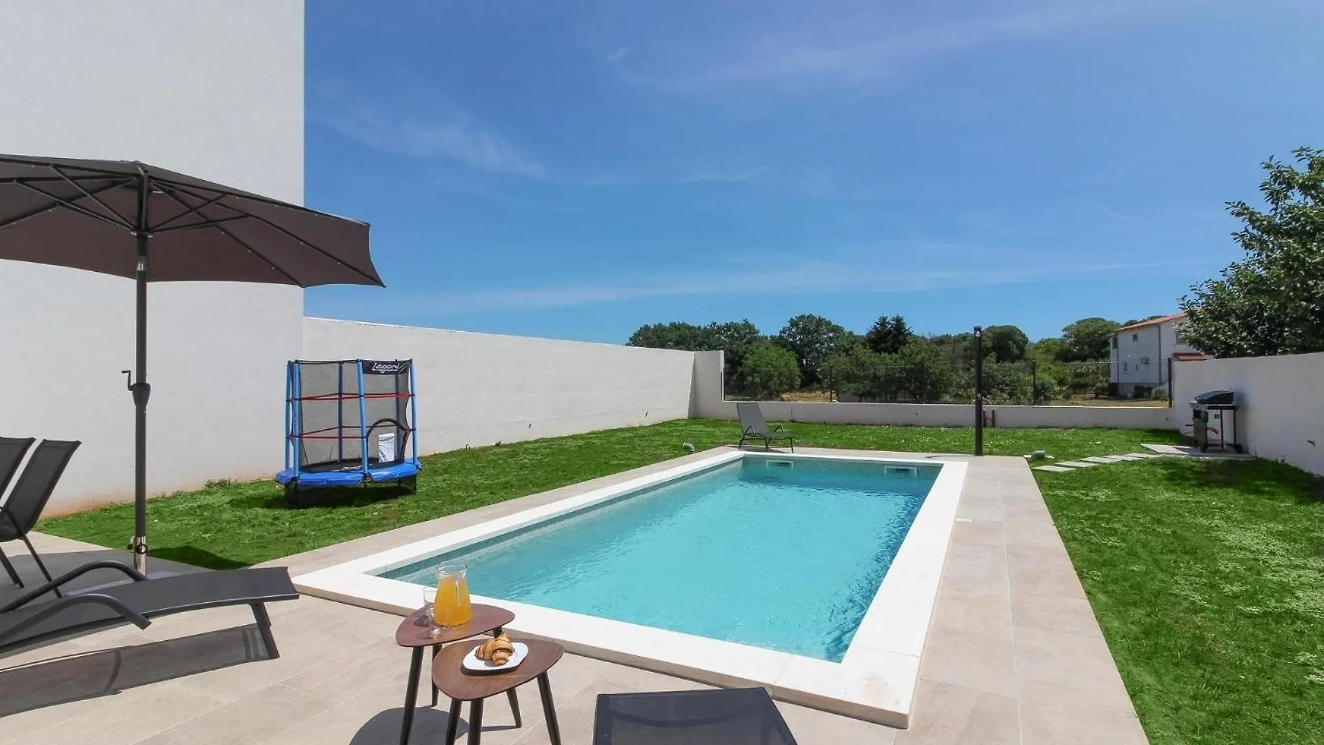 Ferienhaus Mit Privatpool Fuer 4 Personen Ca 60 Qm In Sisan, Istrien Suedkueste Von Istrien Holiday home Sisan