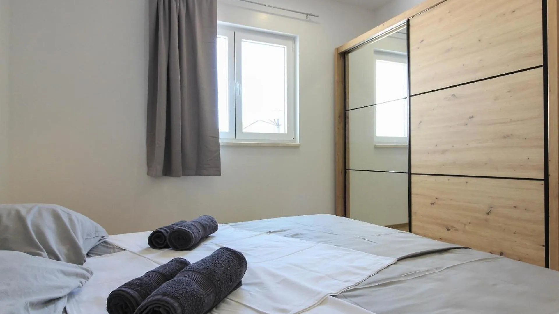 Ferienhaus Mit Privatpool Fuer 4 Personen Ca 60 Qm In Sisan, Istrien Suedkueste Von Istrien Holiday home