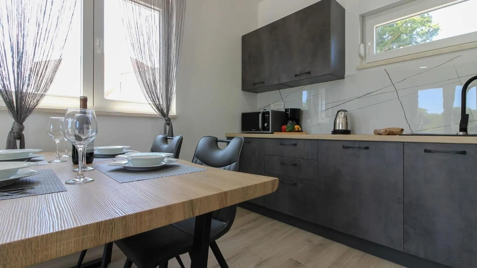 Ferienhaus Mit Privatpool Fuer 4 Personen Ca 60 Qm In Sisan, Istrien Suedkueste Von Istrien Sisan